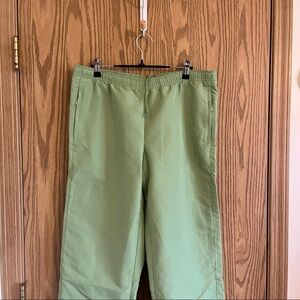 IZOD green pants